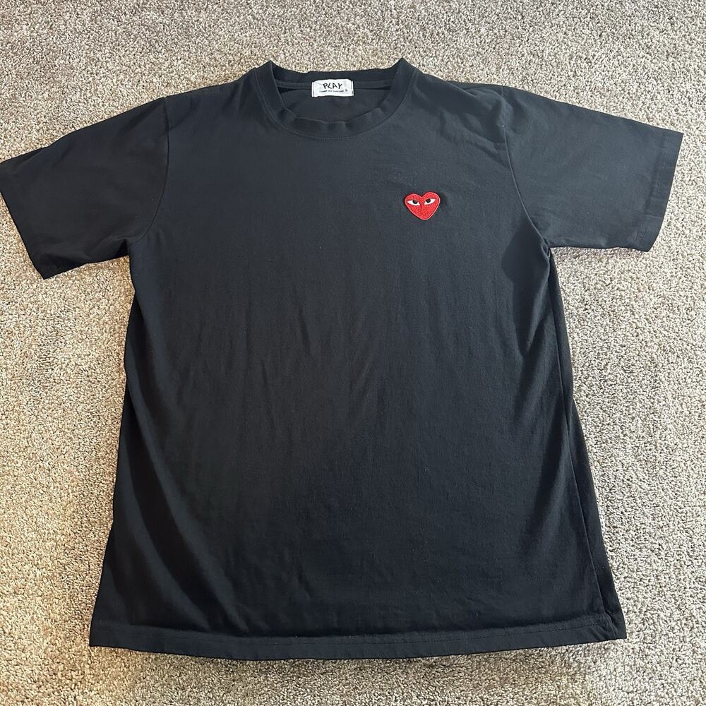 Comme des Garcons Play Red Heart Emblem Black T-Shirt Unisex Or Men's Large L